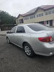Toyota Corolla 2010 Silver - 2