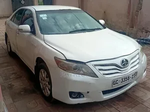 Toyota Camry LE 2011 White
