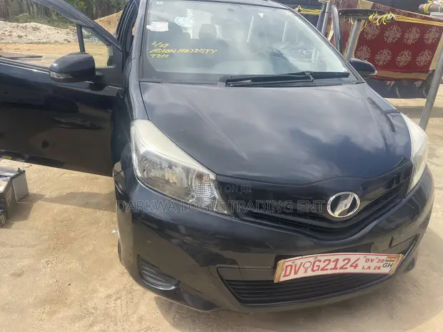 Toyota Vitz 2014 Black - 1