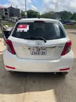 Toyota Vitz 2013 White - 3
