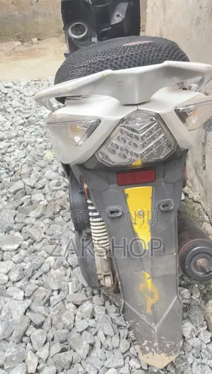 Yamaha Majesty Scooter 2021 Silver