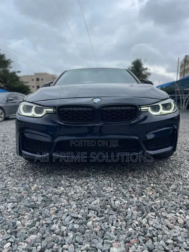 2017 BMW 330i (F30) Matt Black - 1