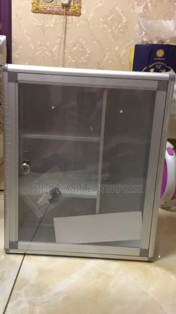 Glosen Wall Mounted First Aid Box - 1