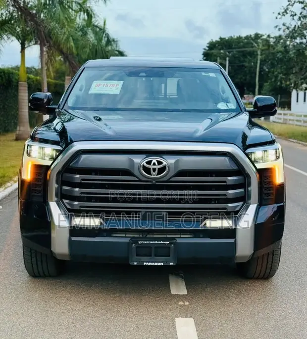 Toyota Tundra Limited 2022 Black - 1