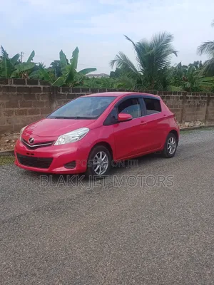 Toyota Vitz 1.3 FWD 3dr 2012