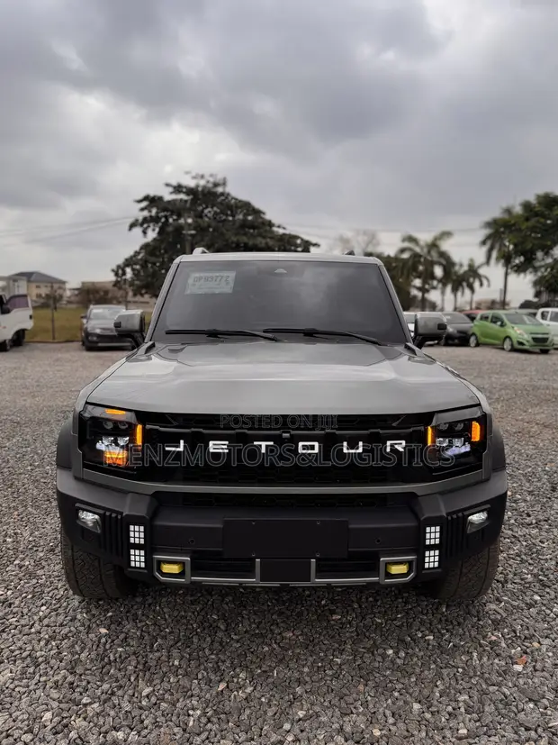 New Jetour T2 2.0 Petrol AWD 2025 - Gray - 1