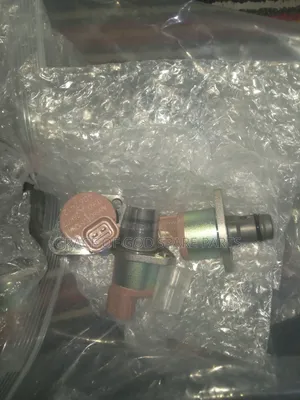 Nissan Frontier Fuel Pressure Regulator Valve - Original