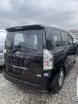 Toyota Voxy V 2WD 8-Seater 2012 Black - 3