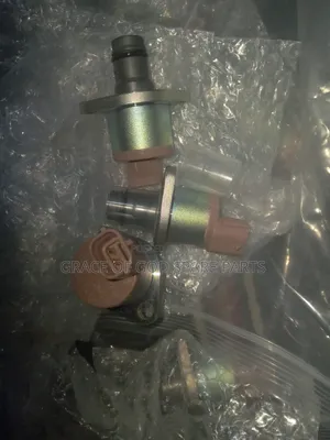 Nissan Urvan Fuel Pressure Regulator Valve - Original