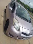 Toyota Vitz 1.3 FWD 5dr 2010 Gray - 5