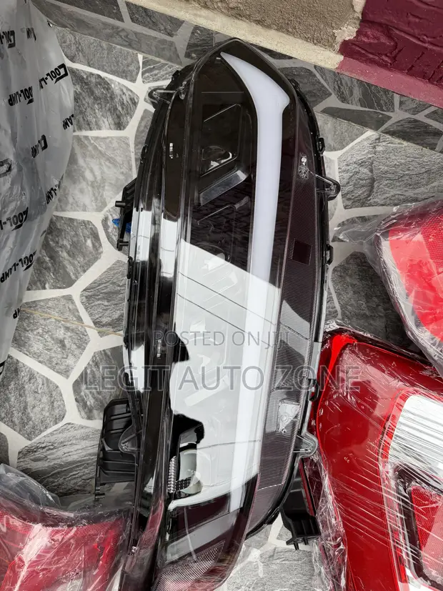 Honda Accord Spec Headlight (2018-2022) - 1