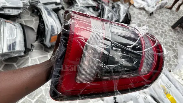 Dodge Ram Tailgate (2018-2022) - 1