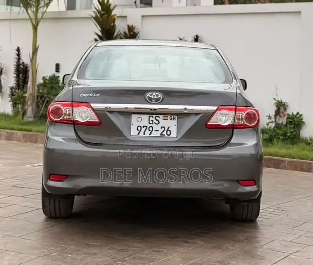 2013 Toyota Corolla LE Sedan - 1