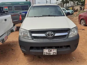 Toyota Hilux 2010 White