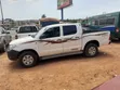 Toyota Hilux 2010 White - 2