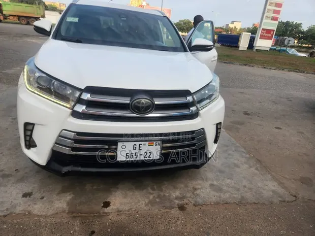Toyota Highlander 2019 White - 1