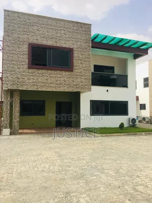 4-Bedroom Townhouse/Terrace for Rent in Adjiringanor, Otano