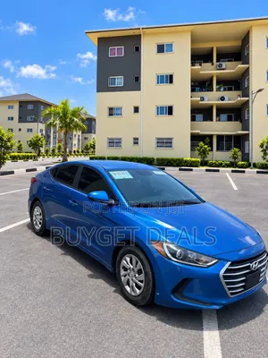 2017 Hyundai Elantra SE Sedan FWD (2.0L 4cyl 6M) Blue