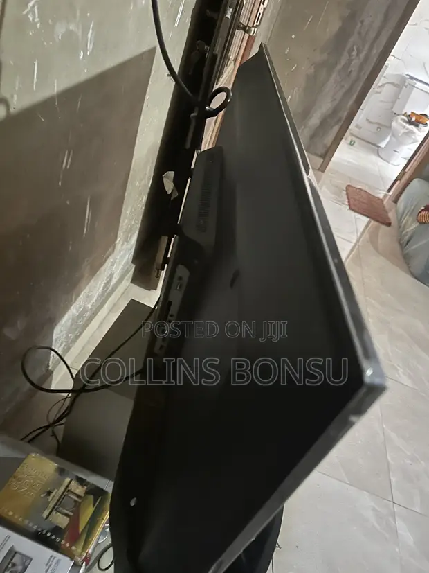 Hisense 43-inch TV - 1