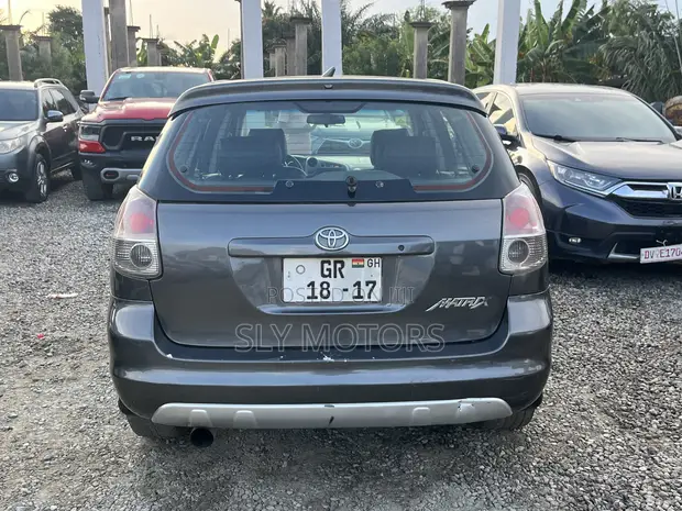 2008 Toyota Matrix Hatchback - 1
