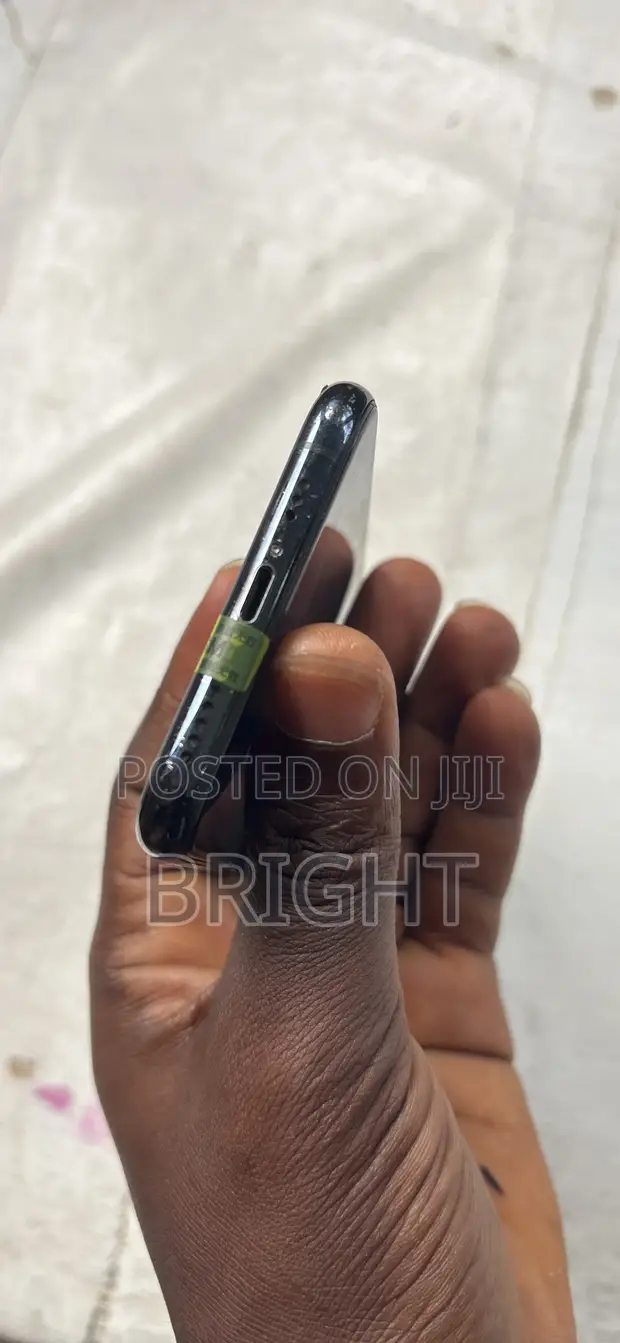 Apple iPhone 11 Pro 256 GB Gray - 1