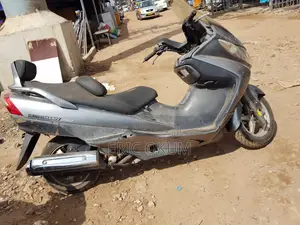 Suzuki Burgman 2010 Scooter