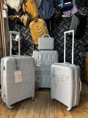 4-Piece Anticrake Durable Luggage Set with Cosmetic Bag