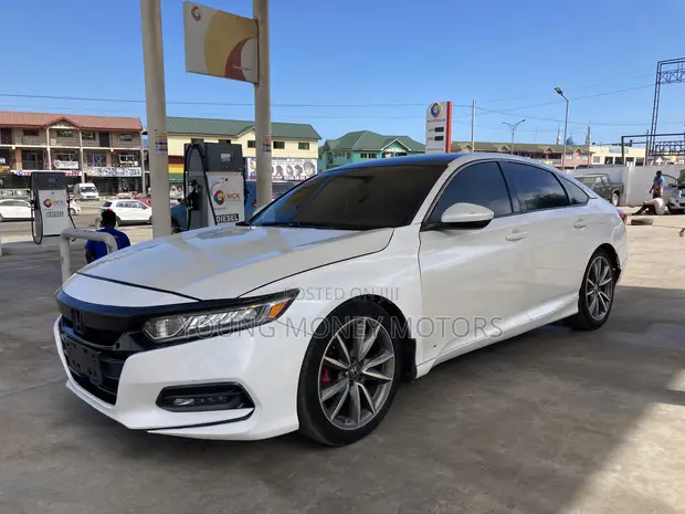 Honda Accord Sport 2018 White - 1