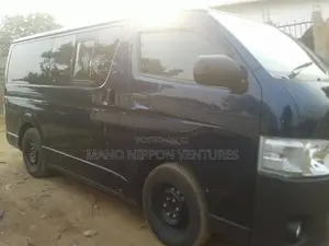 Toyota Regius 1998 Black