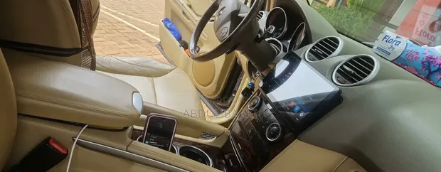 Mercedes-Benz M Class 2011 Gray - 1