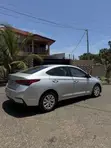 Hyundai Accent 2019 Silver - 2
