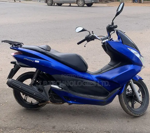 Honda PCX150 Scooter 2016 - 1