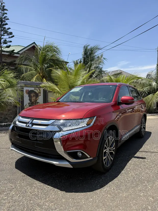 Mitsubishi Outlander 2018 Red - 1