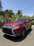 Mitsubishi Outlander 2018 Red - 1