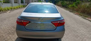 2016 Toyota Camry LE Sedan