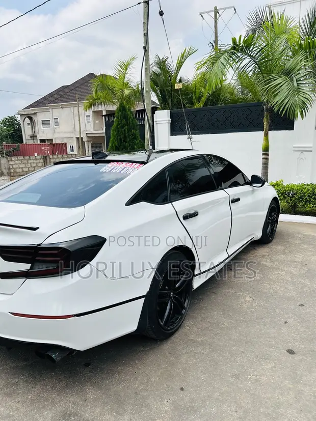 2018 Honda Accord EX-L White - 1
