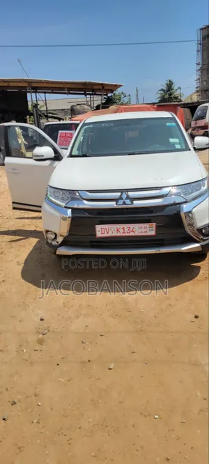 Mitsubishi Outlander Sport 2017 White
