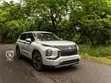 2022 Mitsubishi Outlander White - 5