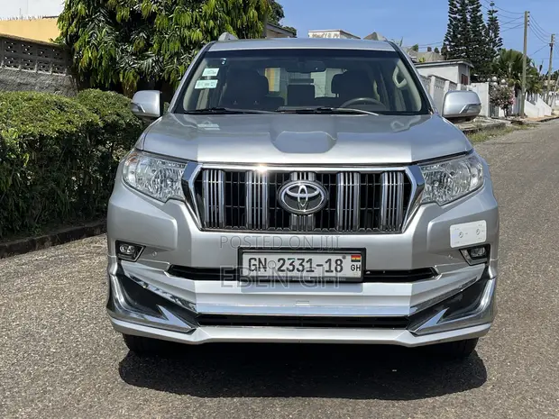 Toyota Land Cruiser Prado 4.0 Petrol GX-R 2018 Silver - 1