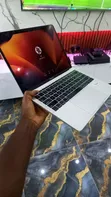 Apple MacBook Pro 2017 13" 8GB RAM 256GB SSD - 2