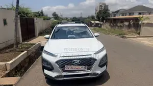 Hyundai Kona Limited 2021 White