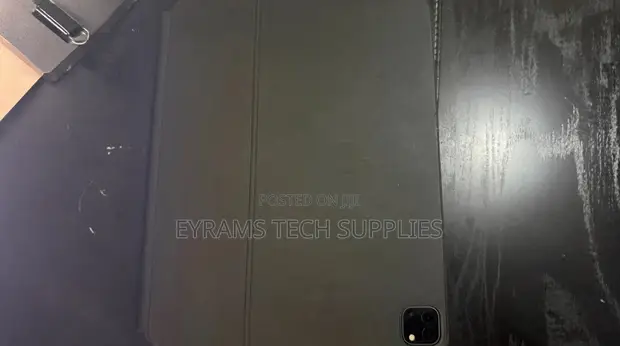 Apple iPad Pro 4th Gen 256GB Gray - 1