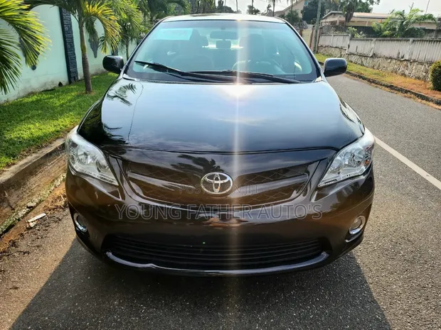 2013 Toyota Corolla LE Special Edition Sedan - 1