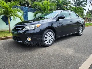 2013 Toyota Corolla LE Special Edition Sedan