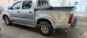 Toyota Hilux 2.7 VVT-i 4x4 SRX 2011 Silver