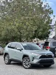 2022 Toyota RAV4 XLE Premium - 4