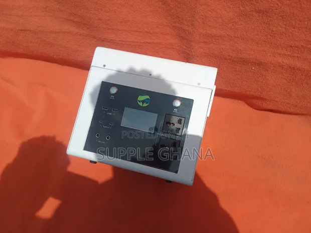 NEO_EARTH 1000W Portable Power Station - 1