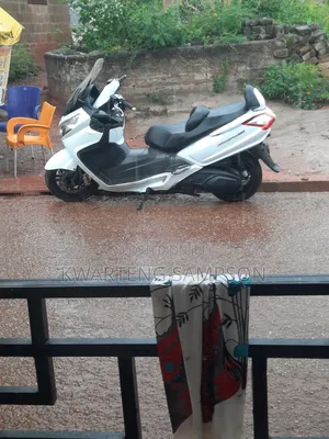 SYM Maxsym 400cc Scooter
