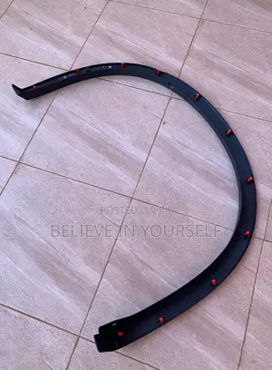 Mitsubishi Outlander Fender Moulding (2022-2025)
