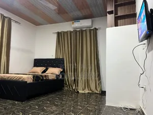 Guest House for Short Let in Joma, Lapaz